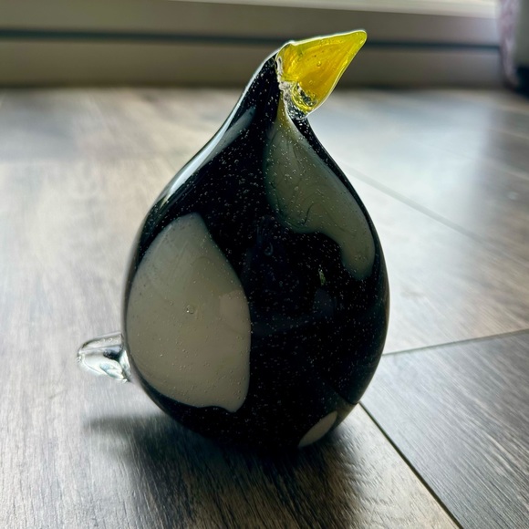 Art Glass Penguin Figurine / Paperweight - Picture 8 of 8